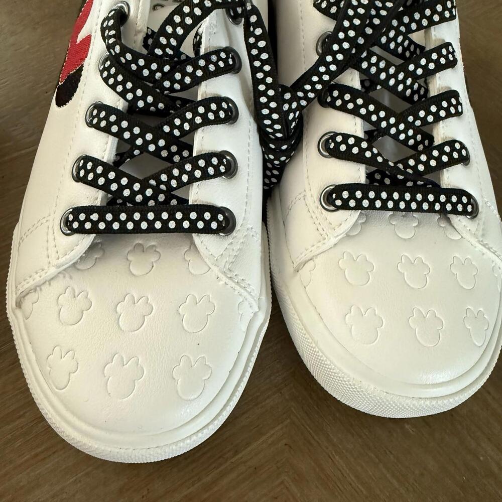 Disney Mickey Mouse Court Lace Up Sneakers Size 9 - Picture 7 of 9